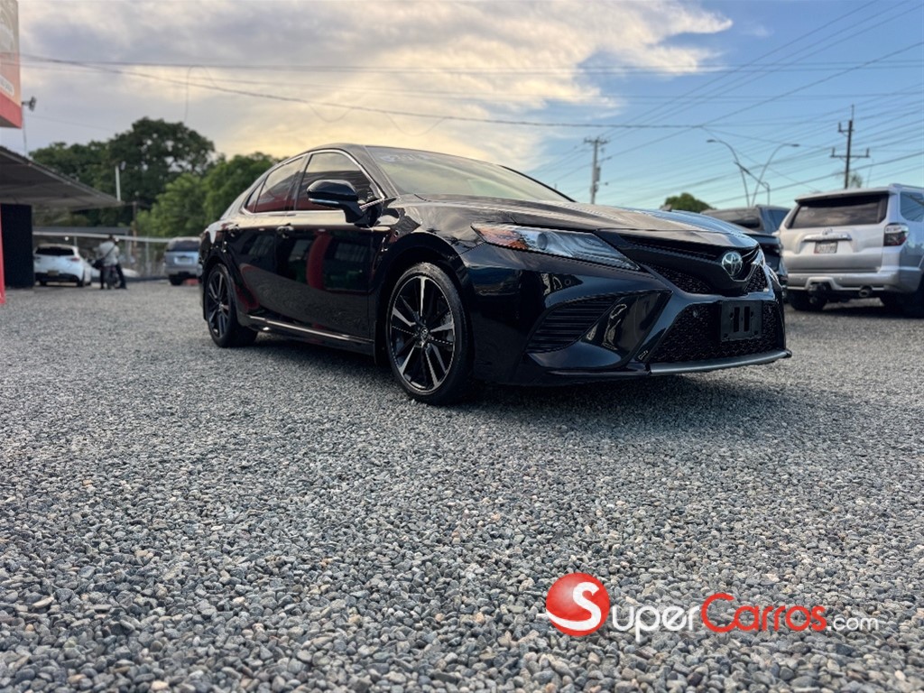 2018 Toyota Camry XSE — foto 5 / 12