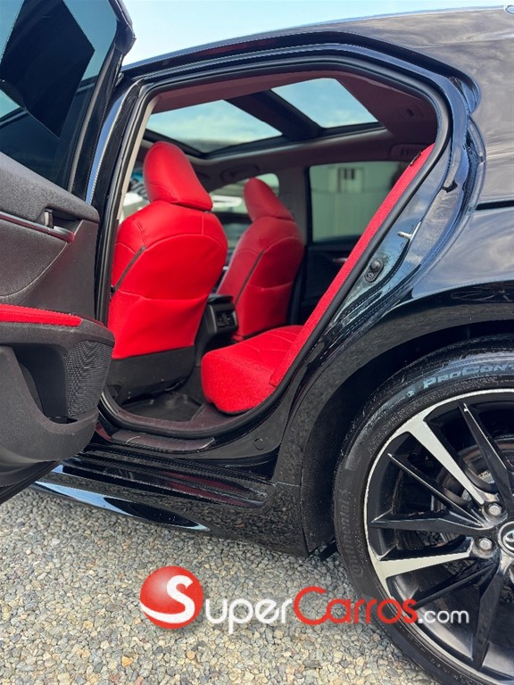 2018 Toyota Camry XSE — foto 6 / 12