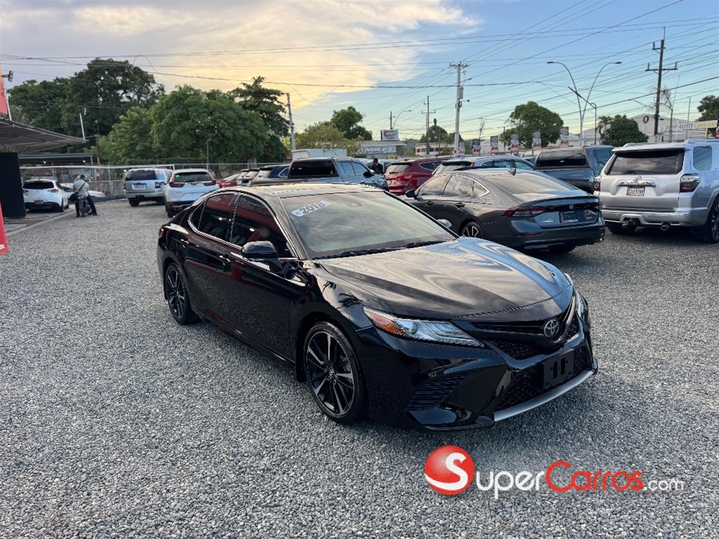2018 Toyota Camry XSE — foto 7 / 12