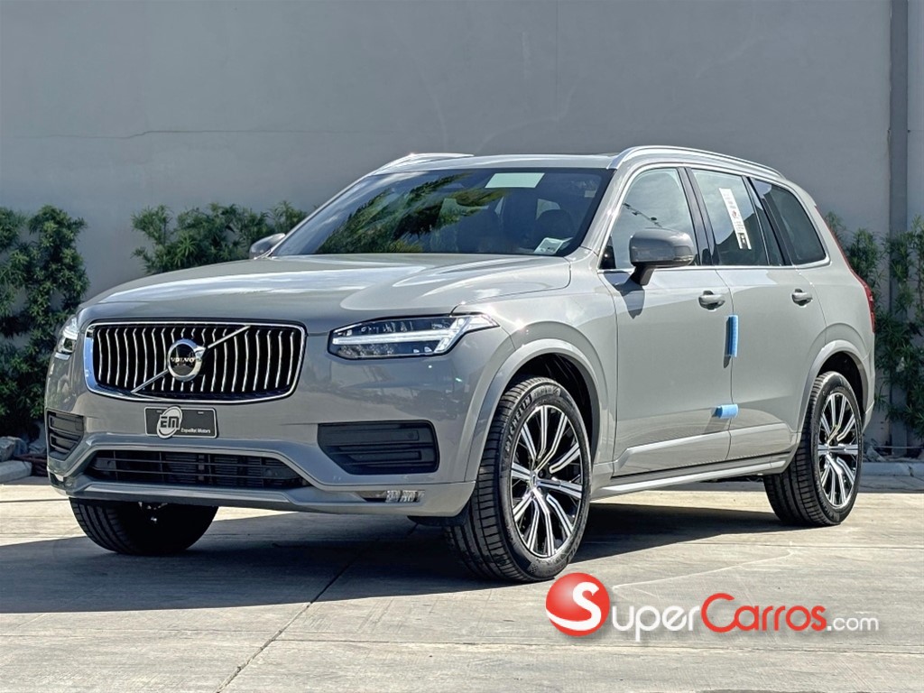 2024 Volvo XC90 B6 Plus