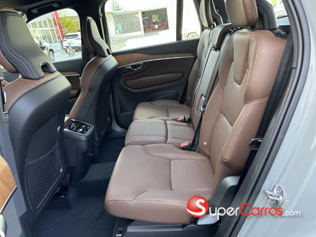 2024 Volvo XC90 B6 Plus — foto 5 / 9