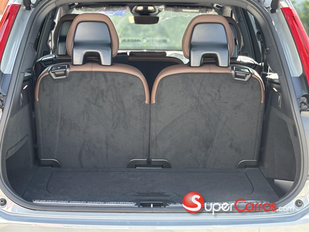 2024 Volvo XC90 B6 Plus — foto 7 / 9