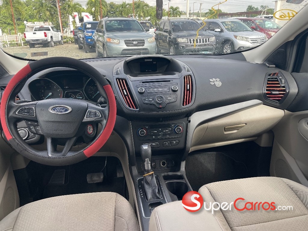2017 Ford Escape SE — foto 5 / 8