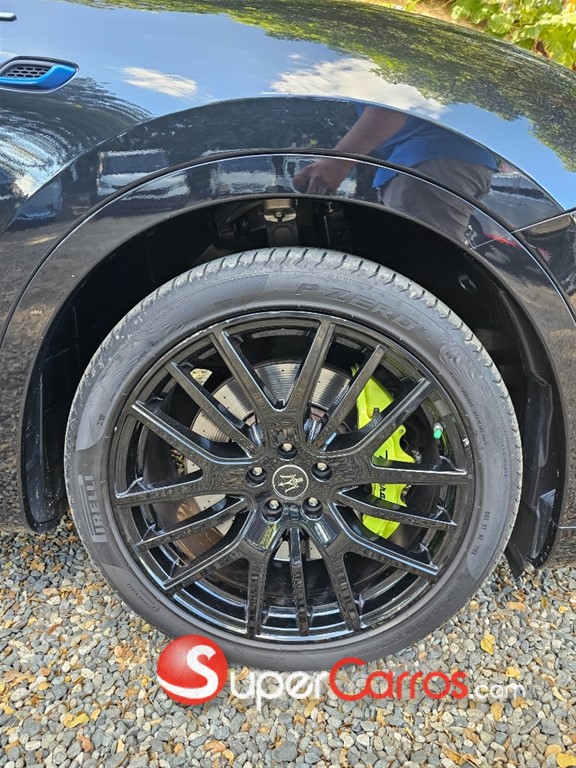 2022 Maserati Levante Hybrid — foto 5 / 12