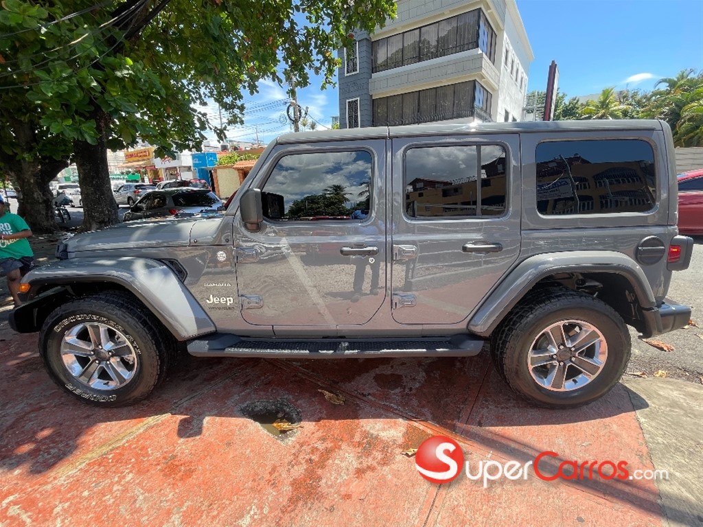 2022 Jeep Wrangler Sahara — foto 4 / 12