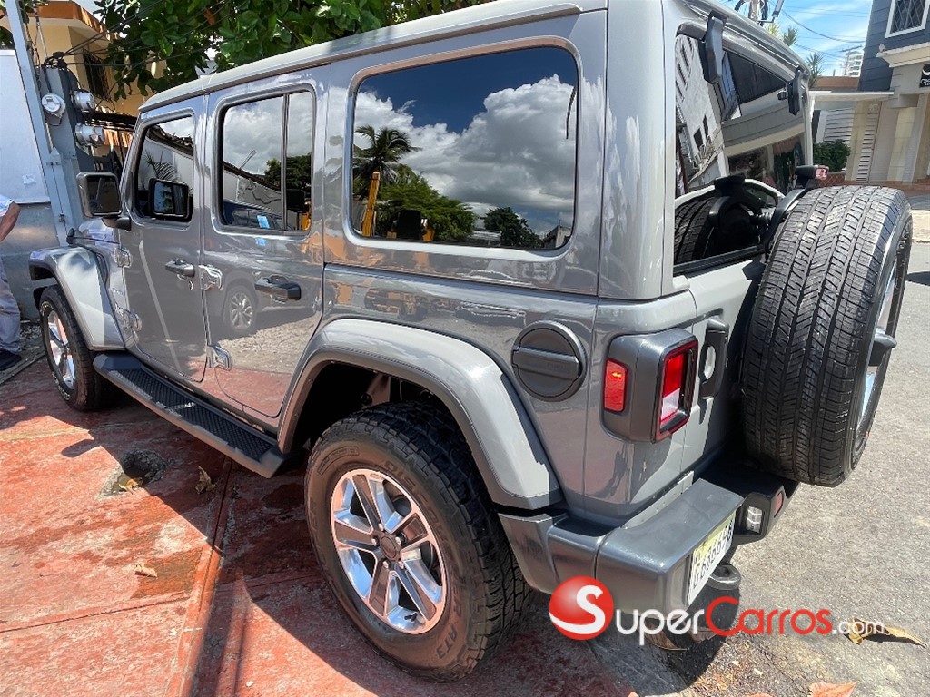 2022 Jeep Wrangler Sahara — foto 5 / 12