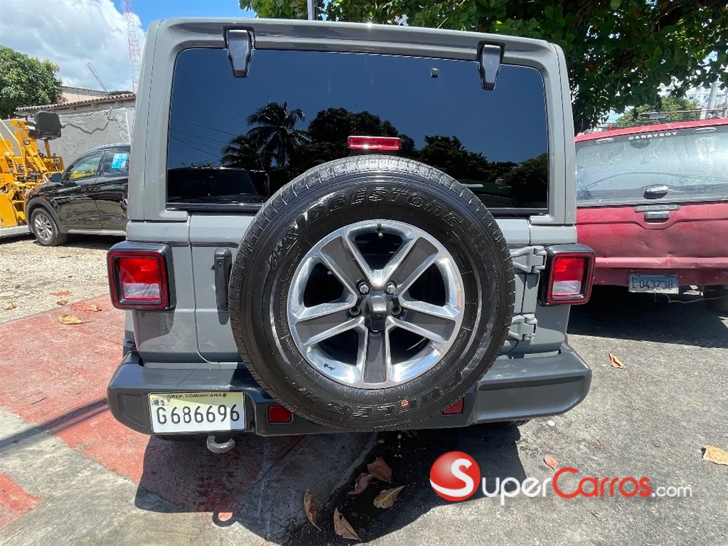 2022 Jeep Wrangler Sahara — foto 6 / 12