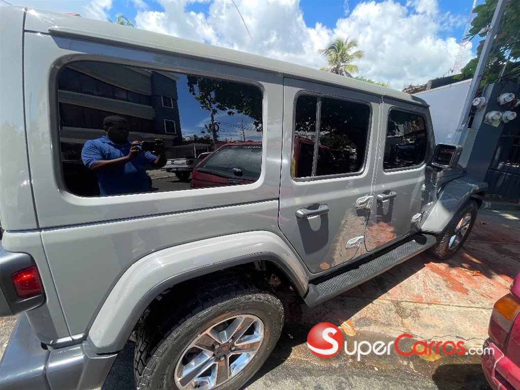 2022 Jeep Wrangler Sahara — foto 8 / 12