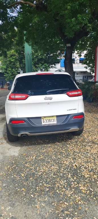 2014 Jeep Cherokee Limited — foto 9 / 10