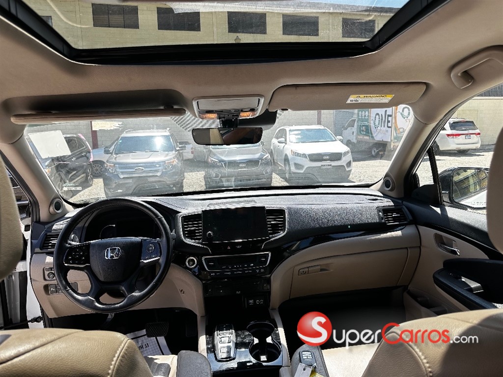 2020 Honda Pilot Touring — foto 8 / 11