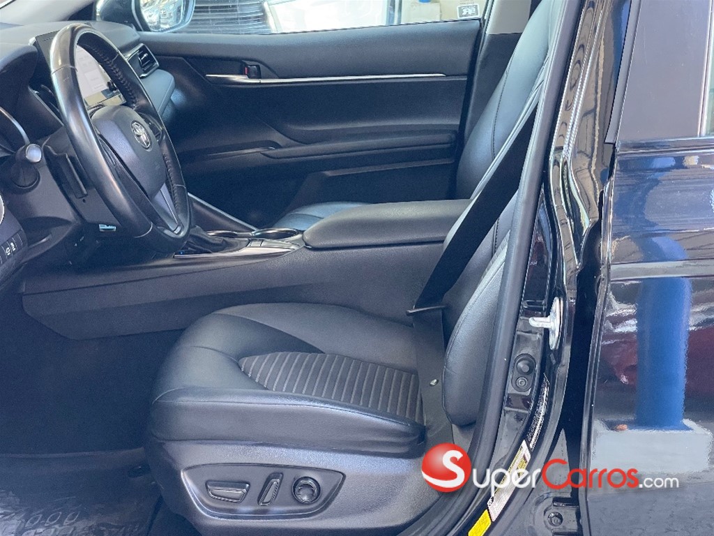2022 Toyota Camry SE — foto 8 / 11