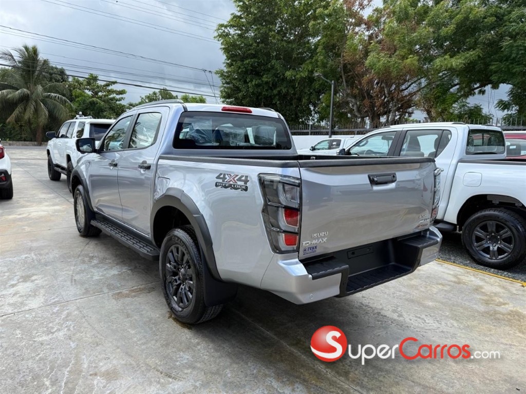 2027 Isuzu DMAX LSE — foto 5 / 12