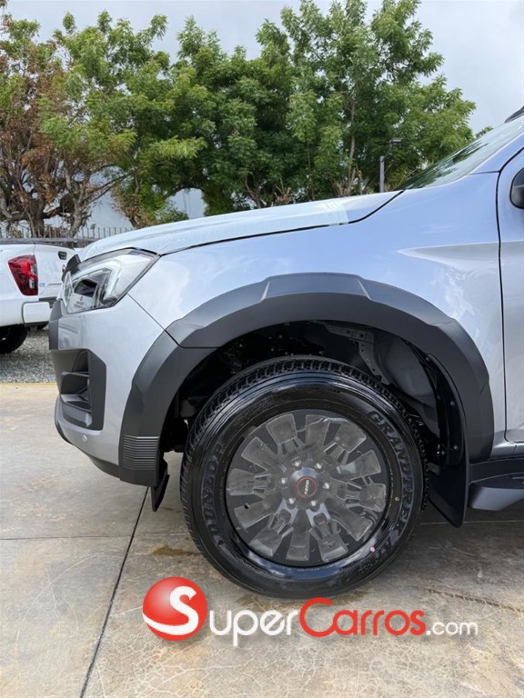 2027 Isuzu DMAX LSE — foto 12 / 12