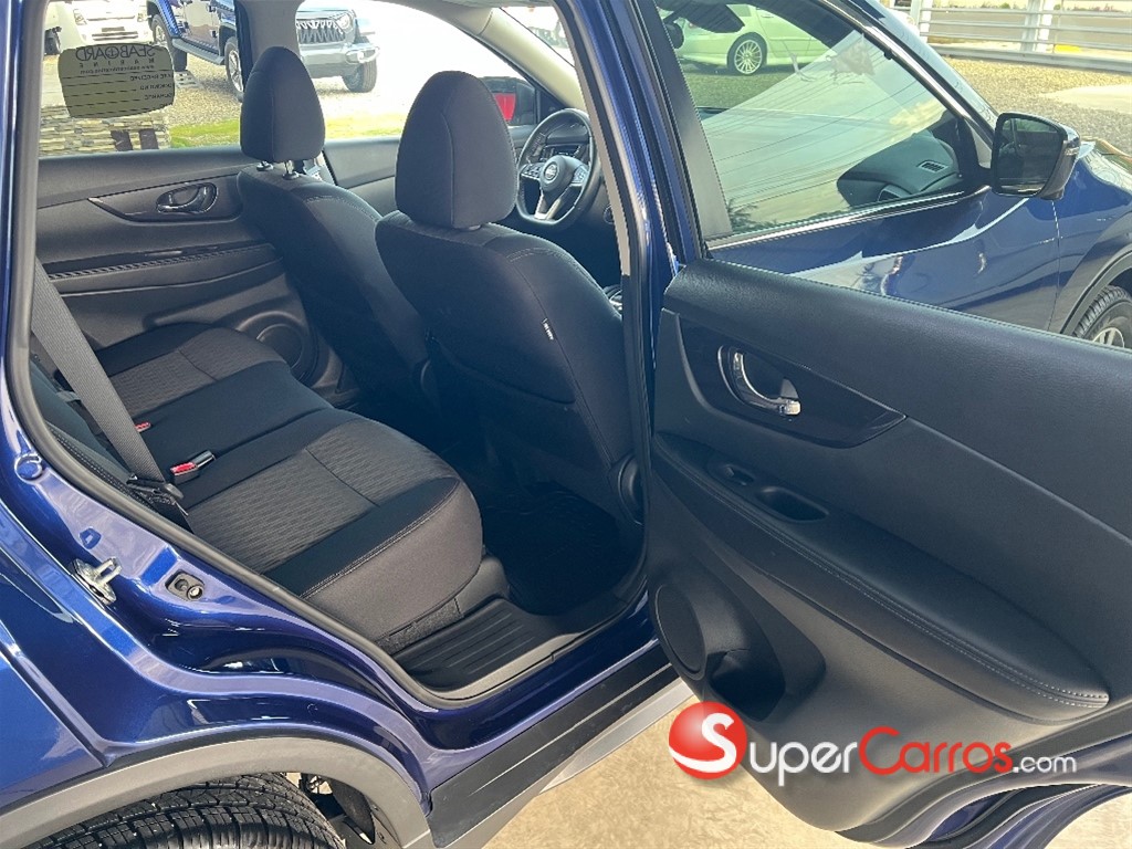 2019 Nissan Rogue SV FULL — foto 8 / 12