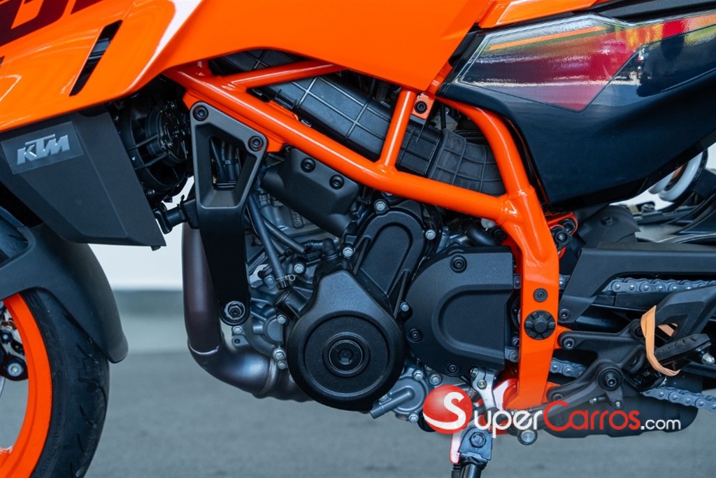 2024 KTM 390 Duke — foto 6 / 12