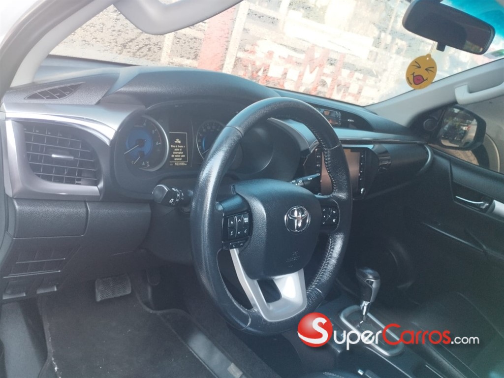 2020 Toyota Hilux SRV — foto 3 / 8