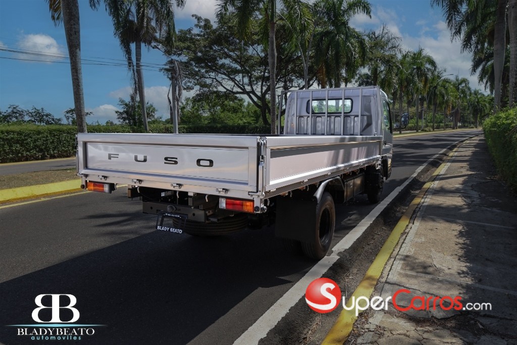 2025 Mitsubishi Motors Fuso — foto 11 / 11