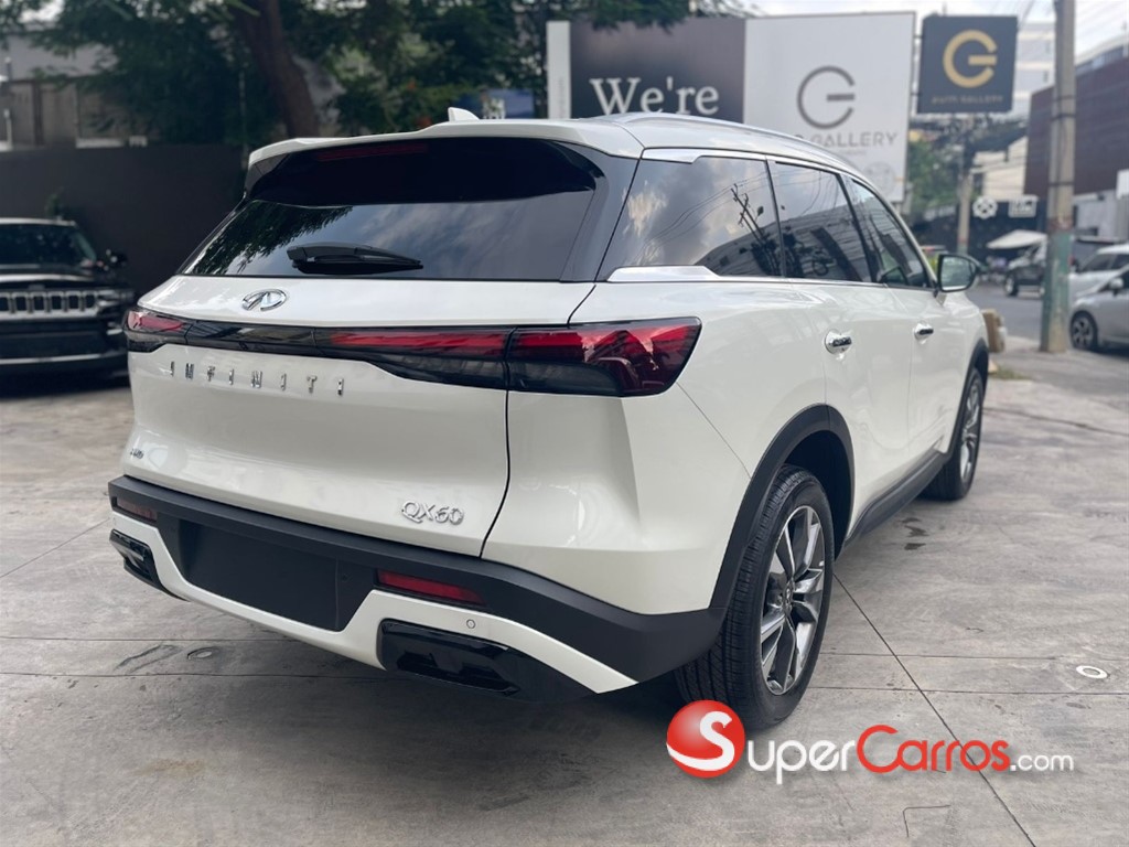 2025 Infiniti QX-60 LUXE — foto 3 / 7