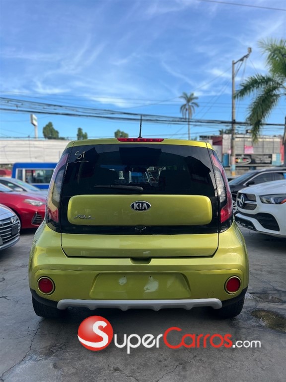2017 Kia Soul Plus — foto 6 / 12