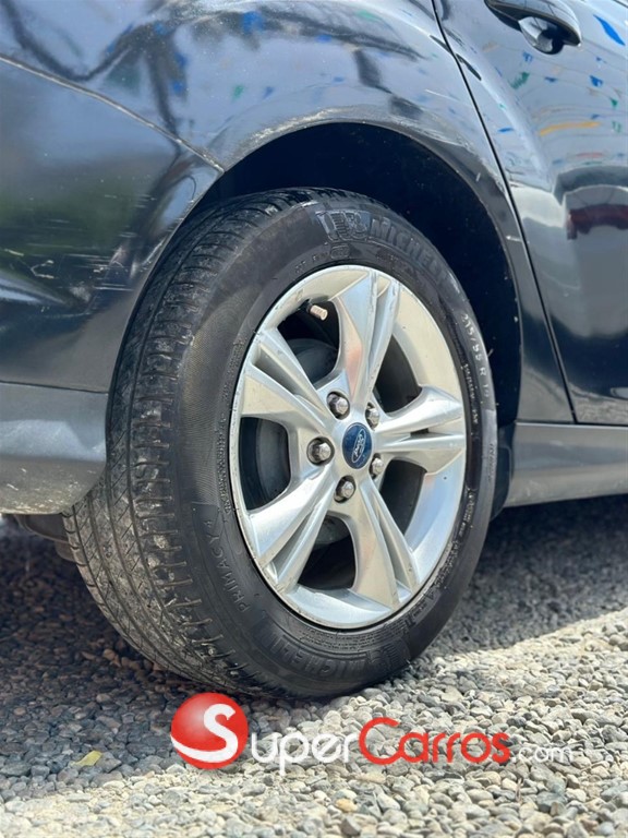 2013 Ford Focus S — foto 4 / 12