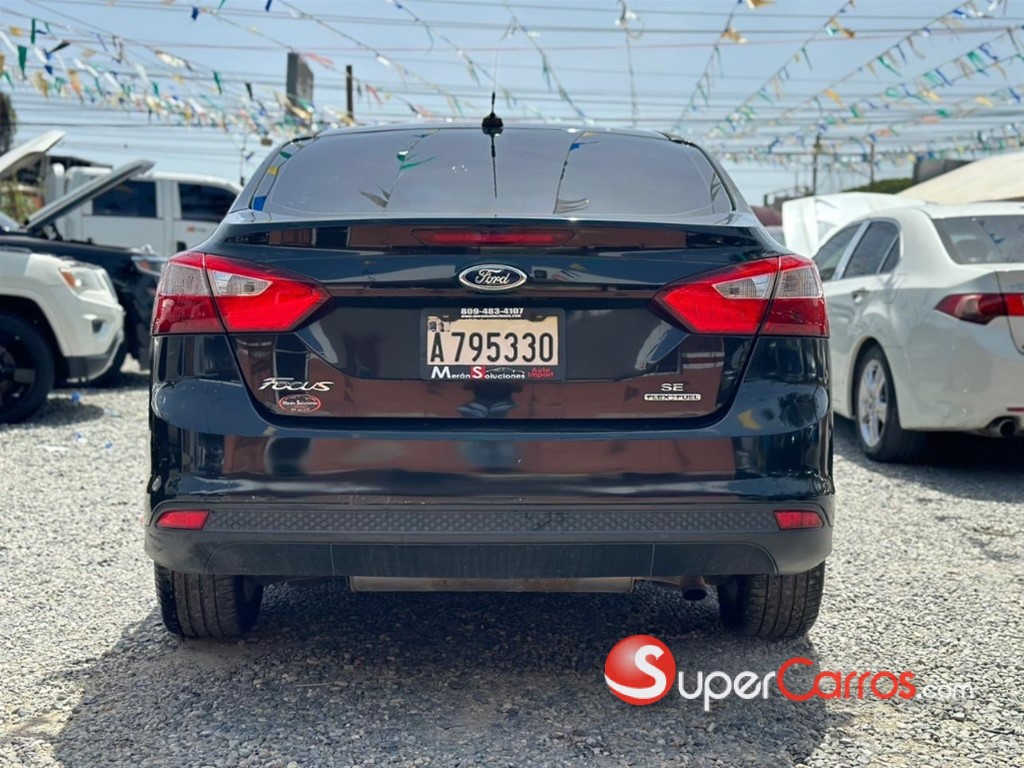 2013 Ford Focus S — foto 7 / 12
