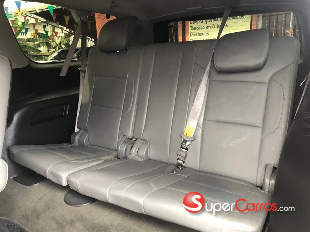 2015 Chevrolet Suburban LT — foto 9 / 12