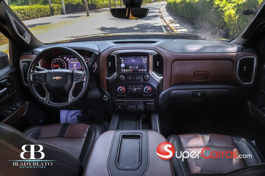 2021 Chevrolet Silverado High Country — foto 6 / 10