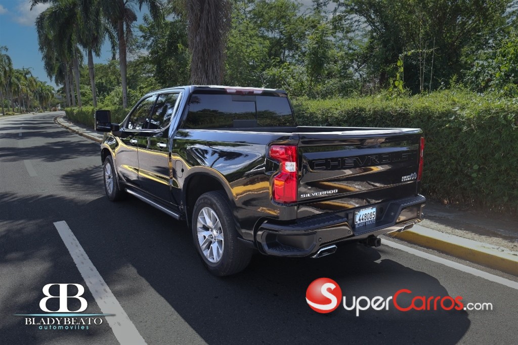 2021 Chevrolet Silverado High Country — foto 9 / 10