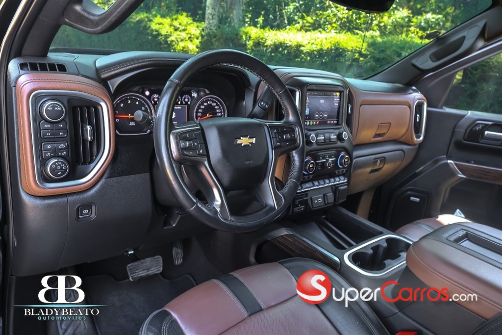 2021 Chevrolet Silverado High Country — foto 10 / 10