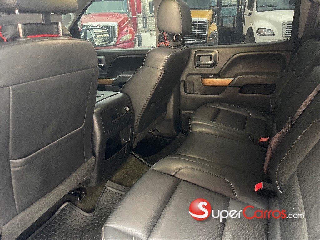 2016 Chevrolet Silverado LTZ — foto 7 / 11