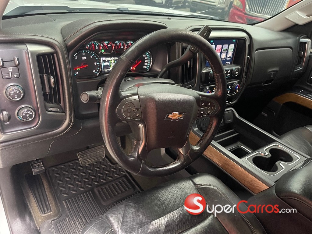 2016 Chevrolet Silverado LTZ — foto 8 / 11