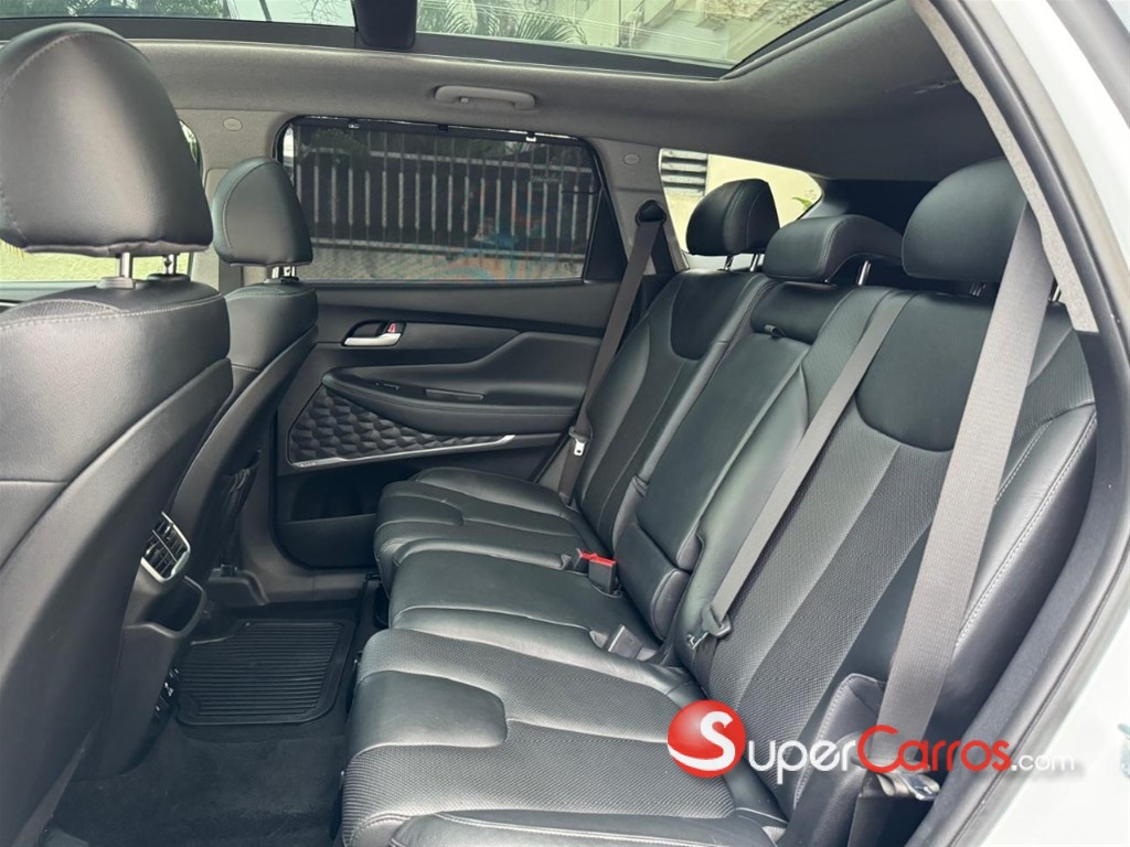 2019 Hyundai Santa Fe Ultimate — foto 8 / 11