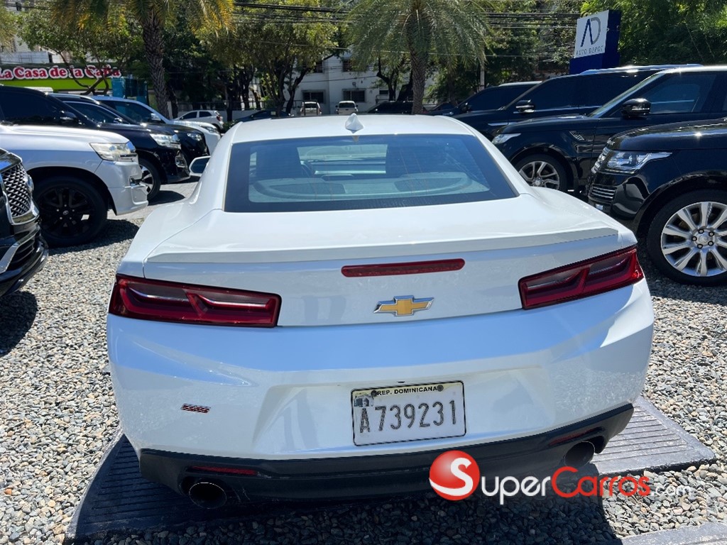 2017 Chevrolet Camaro LT — foto 5 / 6