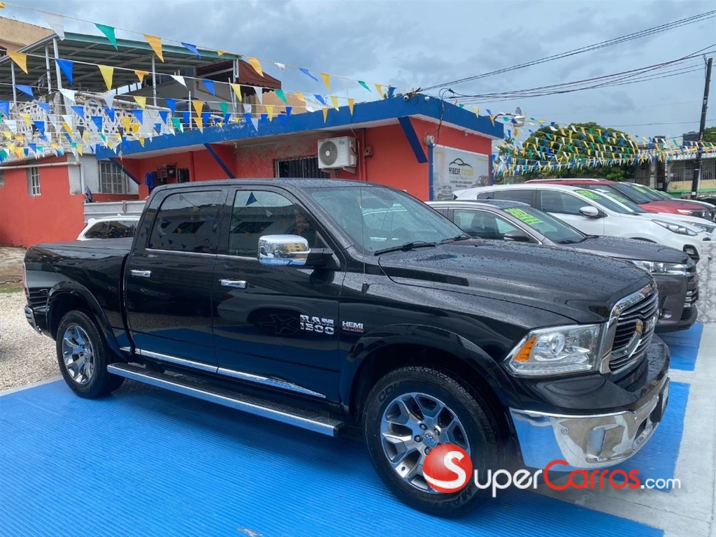 2017 Dodge Ram 1500 Limited — foto 2 / 12