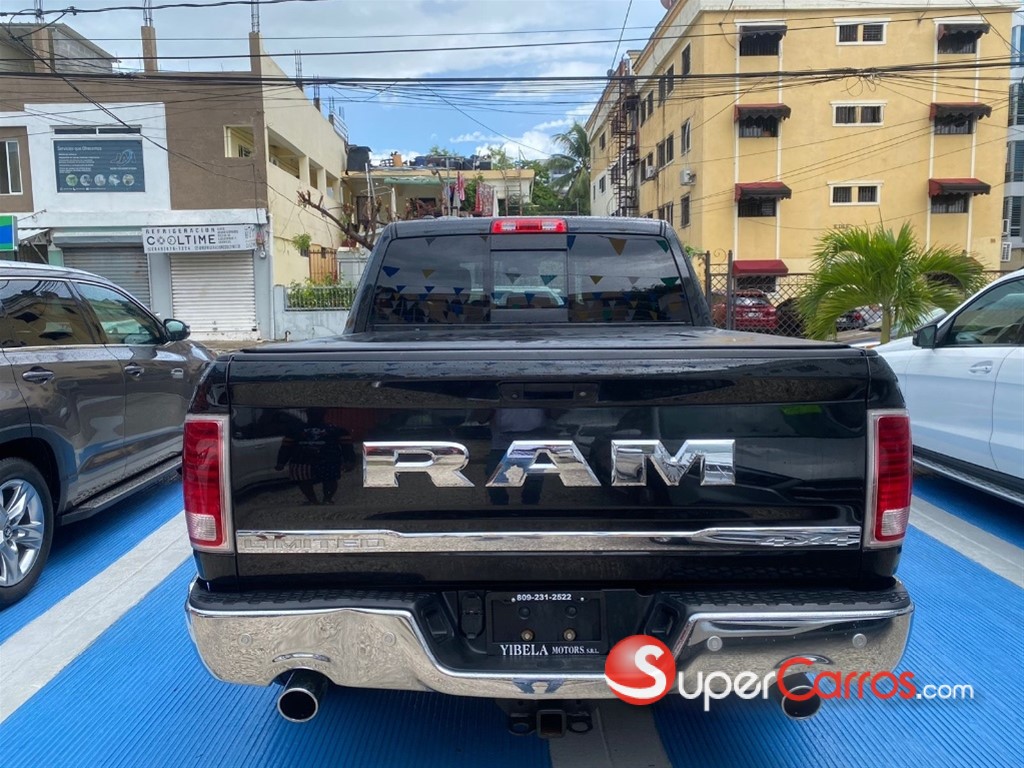 2017 Dodge Ram 1500 Limited — foto 6 / 12