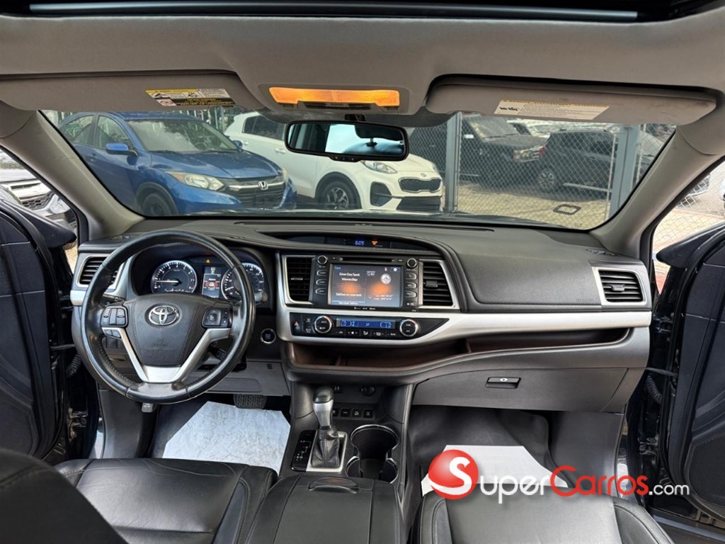 2016 Toyota Highlander XLE — foto 9 / 10