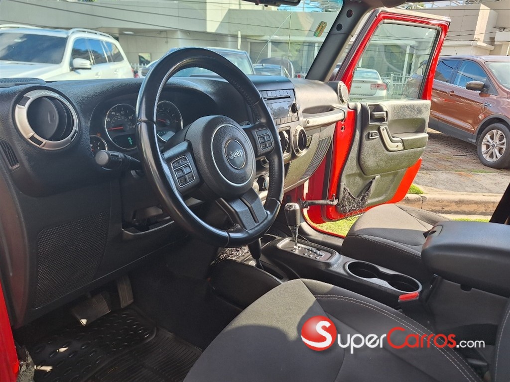 2018 Jeep Wrangler Sahara Unlimited — foto 5 / 12