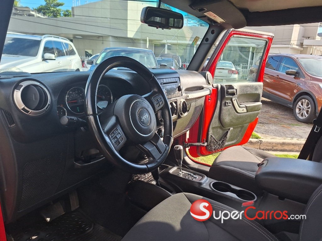 2018 Jeep Wrangler Sahara Unlimited — foto 8 / 12