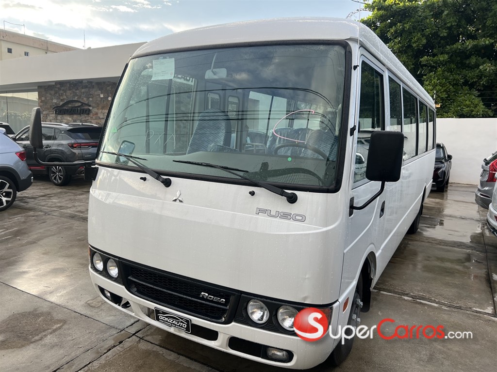 2026 Mitsubishi Motors Rosa — foto 3 / 8