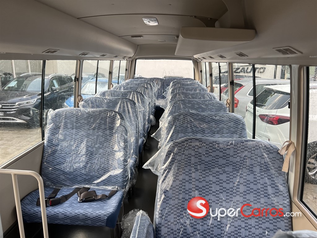 2026 Mitsubishi Motors Rosa — foto 8 / 8