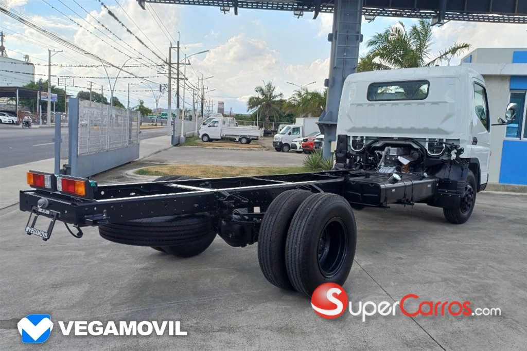 2026 Mitsubishi Motors Fuso Canter — foto 4 / 12