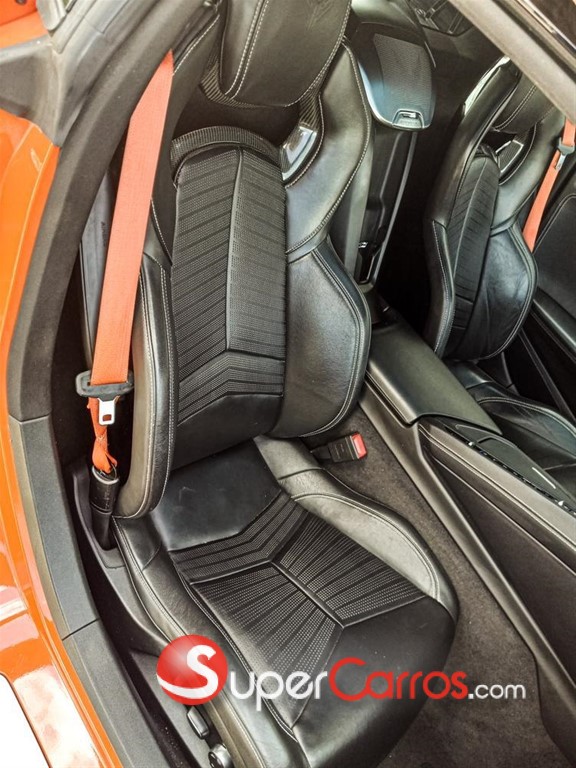 2020 Chevrolet Corvette Stingray 3LT — foto 3 / 6