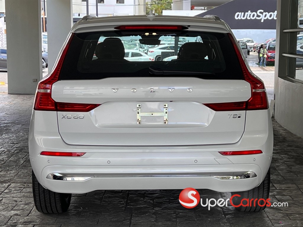 2026 Volvo XC60 T8 Ultimate Recharge — foto 3 / 11