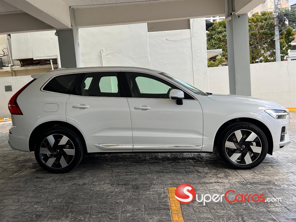 2026 Volvo XC60 T8 Ultimate Recharge — foto 4 / 11