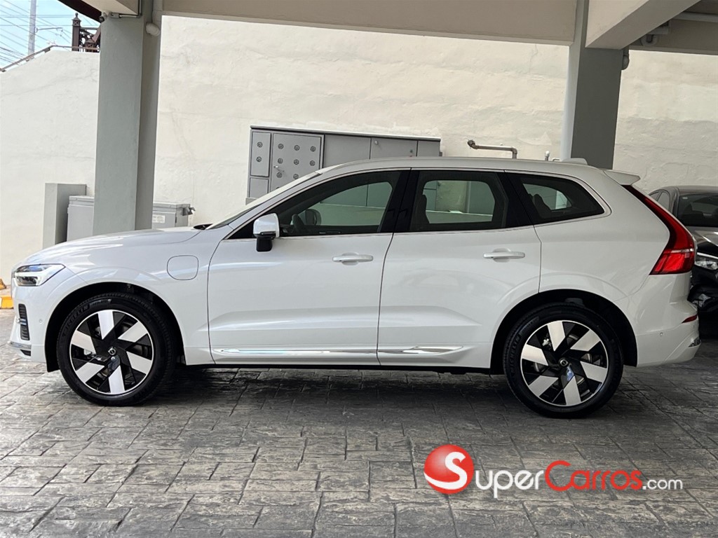 2026 Volvo XC60 T8 Ultimate Recharge — foto 5 / 11