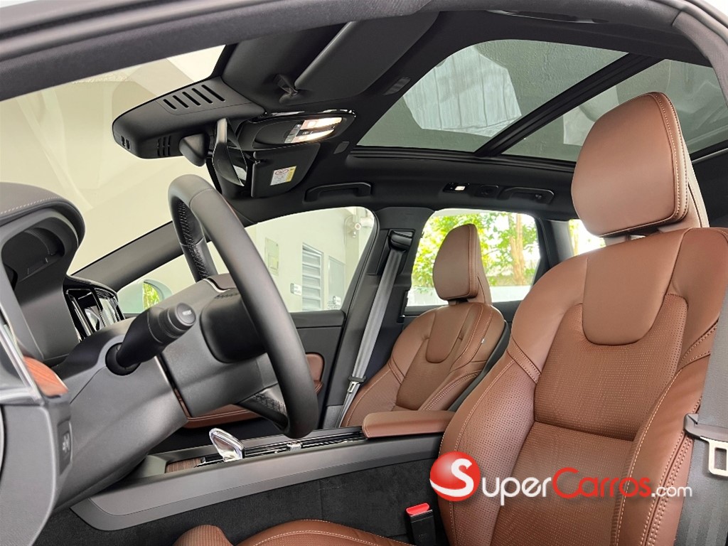 2026 Volvo XC60 T8 Ultimate Recharge — foto 7 / 11