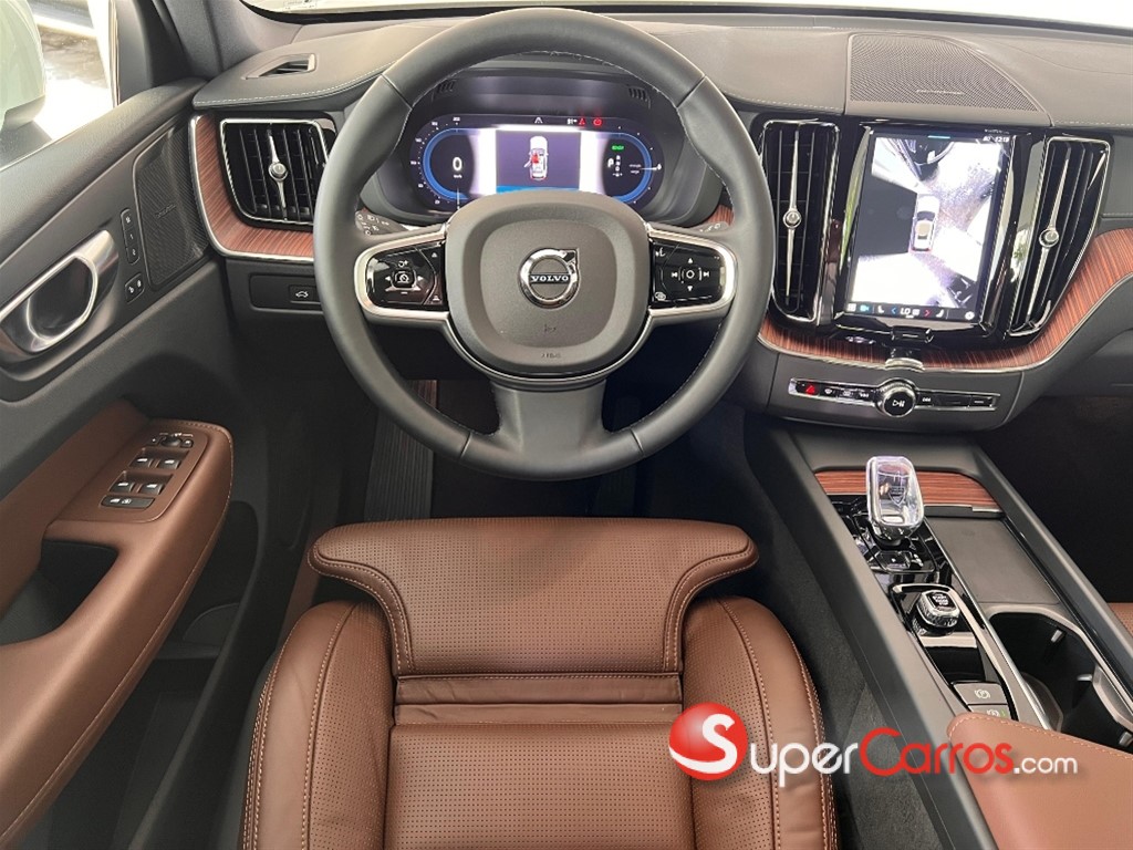 2026 Volvo XC60 T8 Ultimate Recharge — foto 8 / 11
