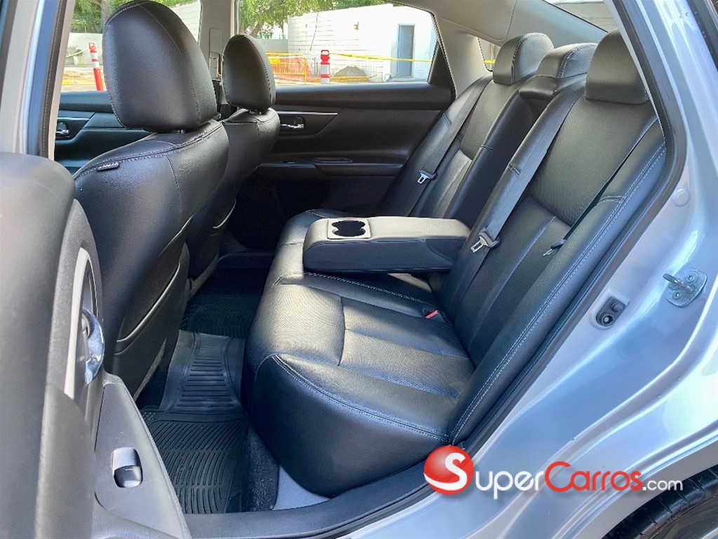 2018 Nissan Altima SL — foto 9 / 12