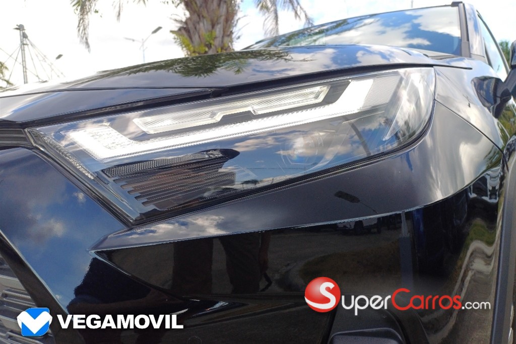 2025 Toyota RAV4 Limited Hybrid — foto 6 / 12