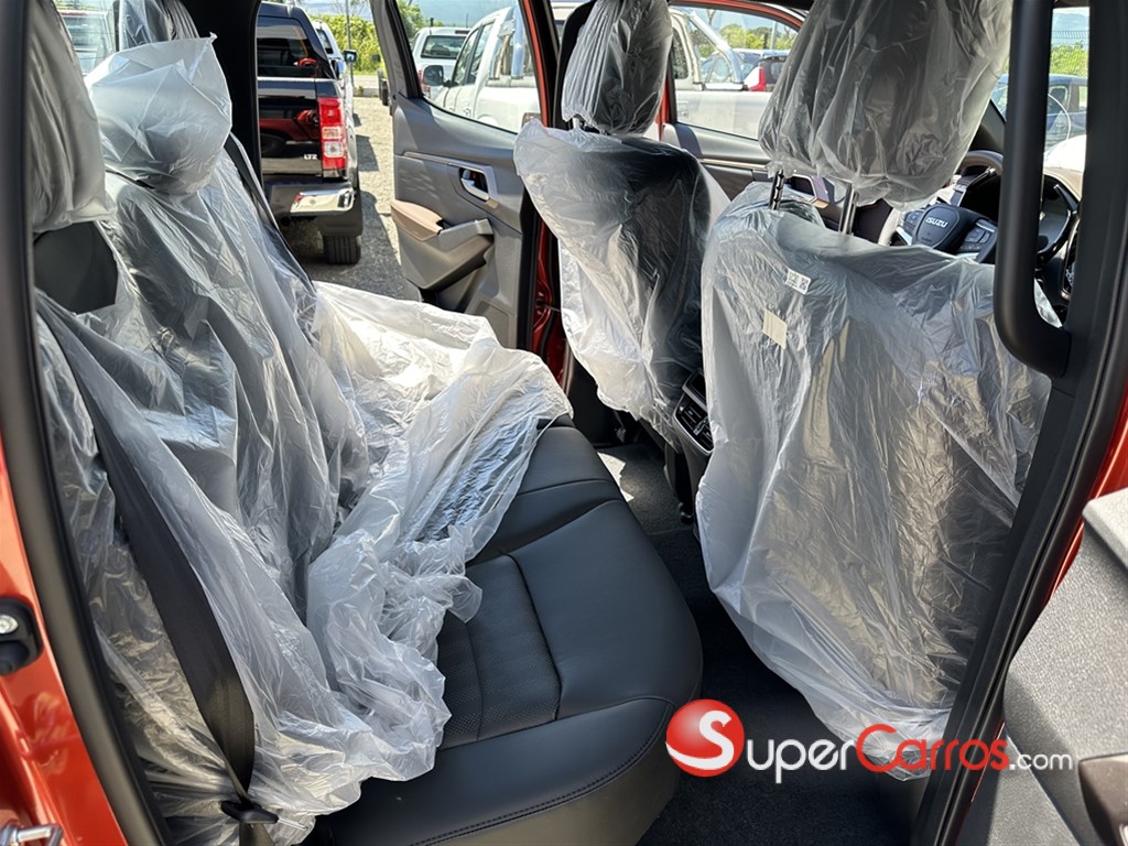 2026 Isuzu DMAX LSE — foto 6 / 7